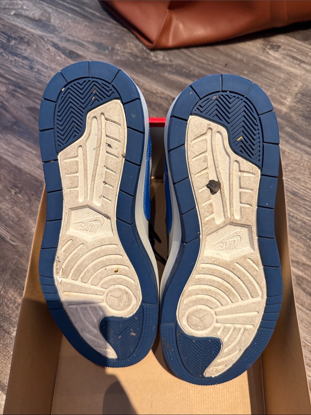 Jordan Men's Low-Top Sneakers in Blue and White - Picture 3 of 7